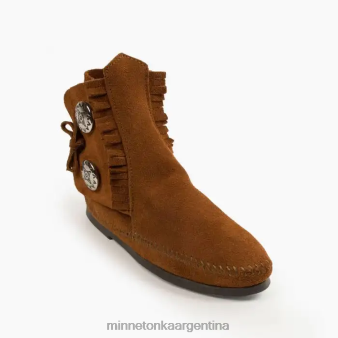 calzado marrón mujer bota con suela dura de dos botones Minnetonka R6DN32