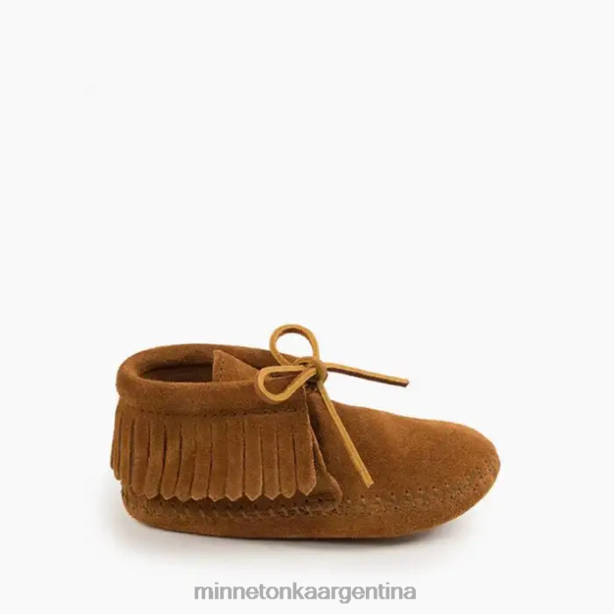 calzado marrón niños bota clásica con suela blanda y flecos Minnetonka R6DN470