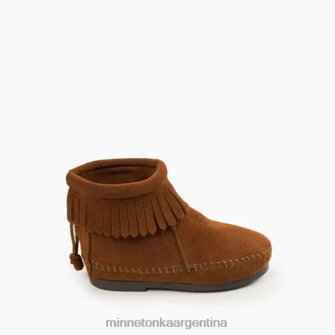 calzado marrón niños bota con suela dura y cremallera trasera Minnetonka R6DN469